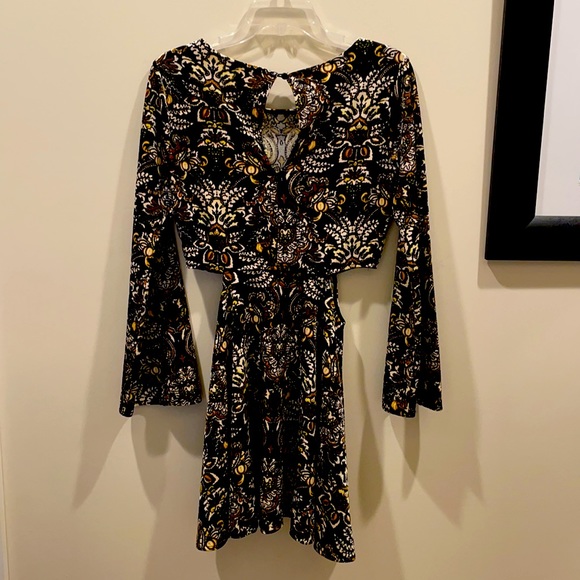 Genuine Volcom Dress - Picture 2 of 3